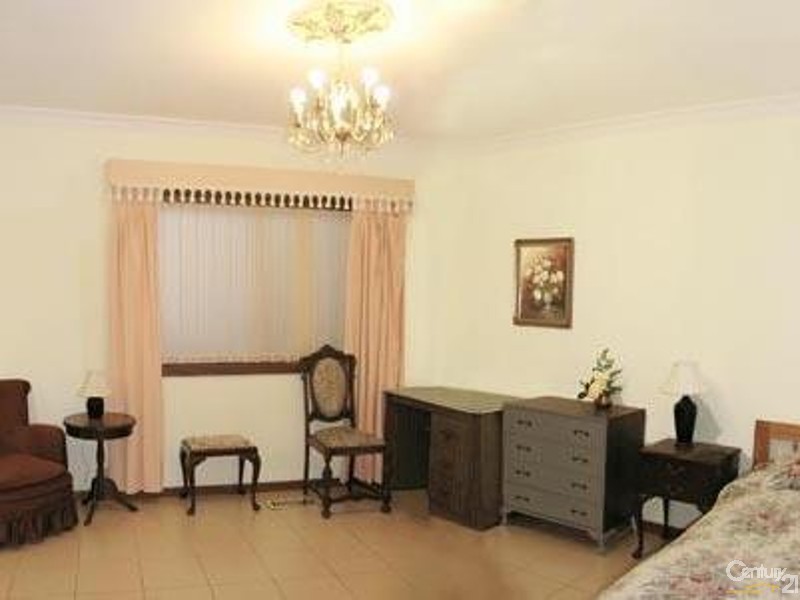 8  Wisteria Court, Clarinda VIC 3169