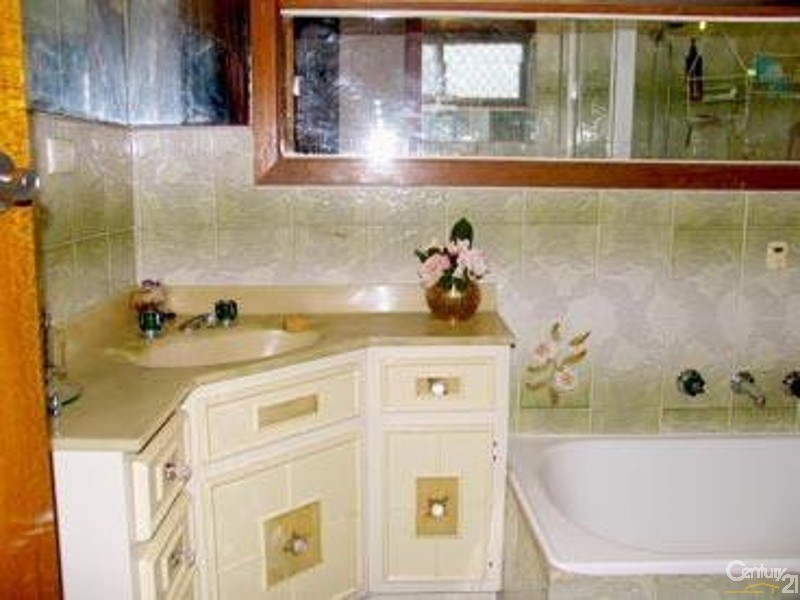 8  Wisteria Court, Clarinda VIC 3169