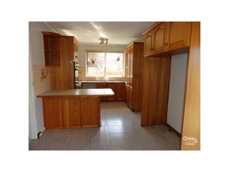 1/4 Burton Avenue, Clayton VIC 3168