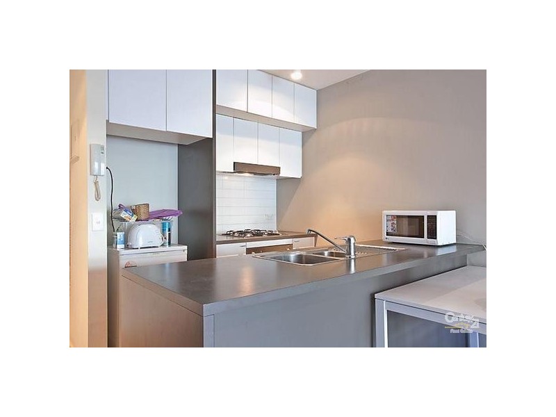 32/2 Greenfield Drive, Clayton VIC 3168