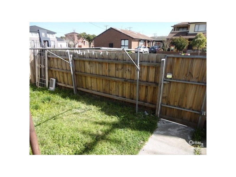 3/17 Oakes Avenue, Clayton South VIC 3169