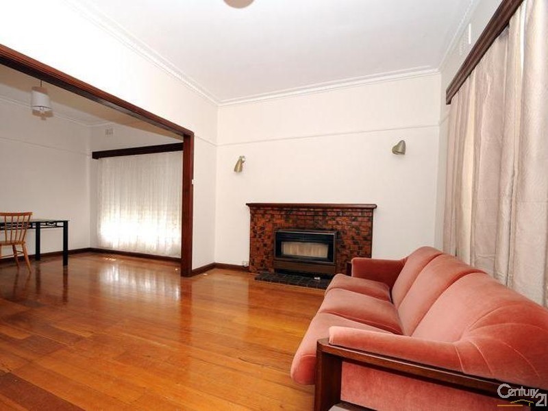 11 Colonel Street, Clayton VIC 3168