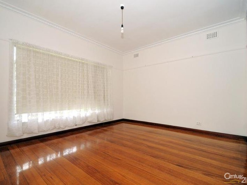11 Colonel Street, Clayton VIC 3168