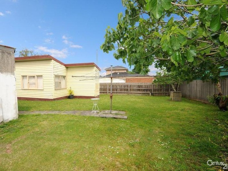 11 Colonel Street, Clayton VIC 3168