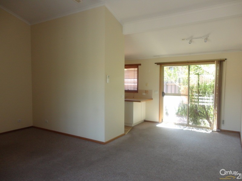 22/11 Hannah Street, Cheltenham VIC 3192
