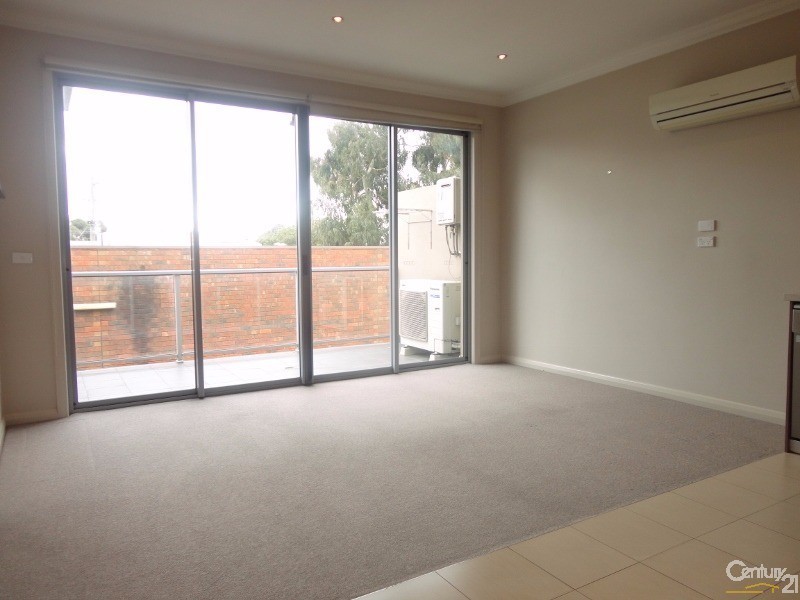 4/2 Clarinda Road, Clarinda VIC 3169