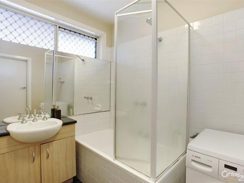 5/5 Burns Avenue, Clayton South VIC 3169