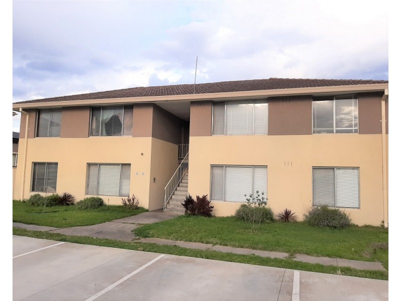 4/31-33 First Street, Clayton South VIC 3169