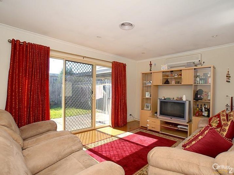 2/79 Kionga Street, Clayton VIC 3168