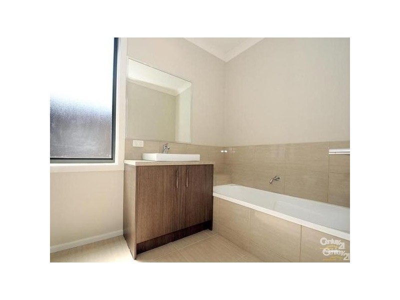 1/4 Rowson Grove, Clayton South VIC 3169