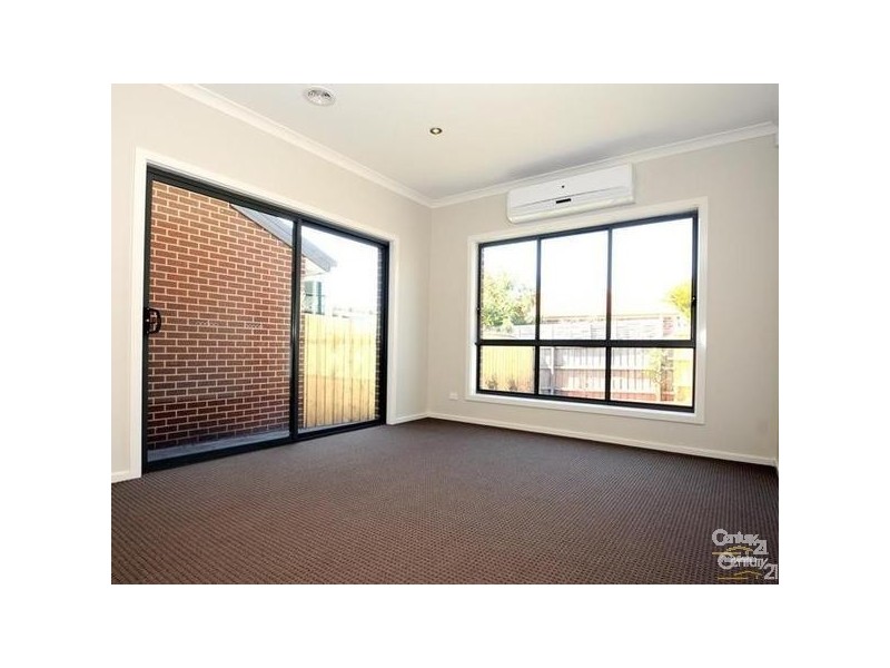 1/4 Rowson Grove, Clayton South VIC 3169
