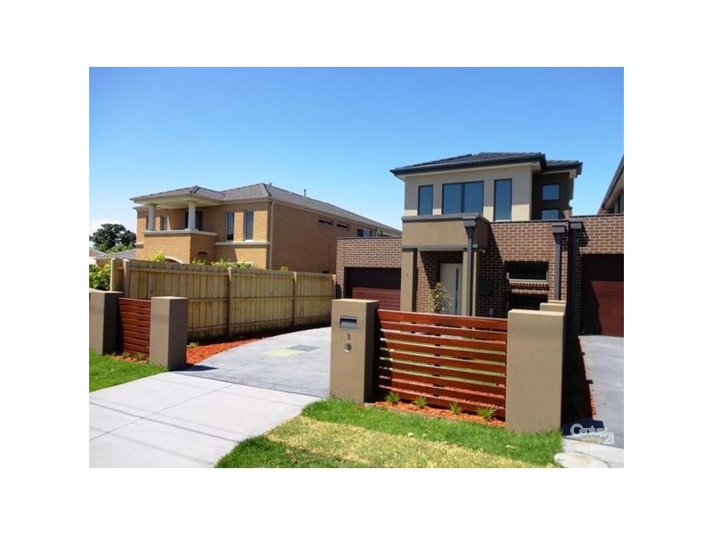 3/4 Rowson Grove, Clayton South VIC 3169