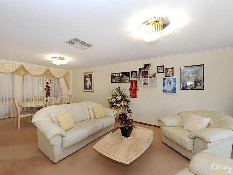 9 Rochell Court, Clarinda VIC 3169