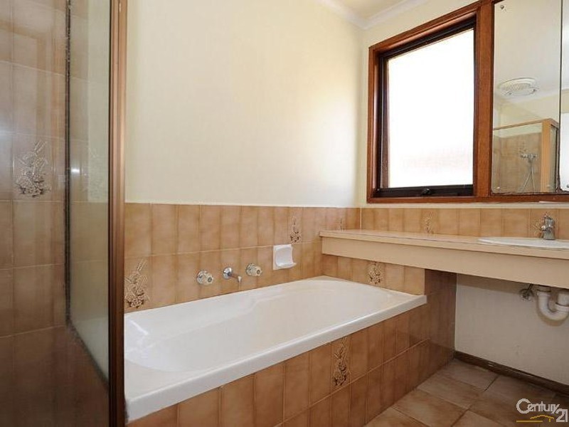 9 Rochell Court, Clarinda VIC 3169