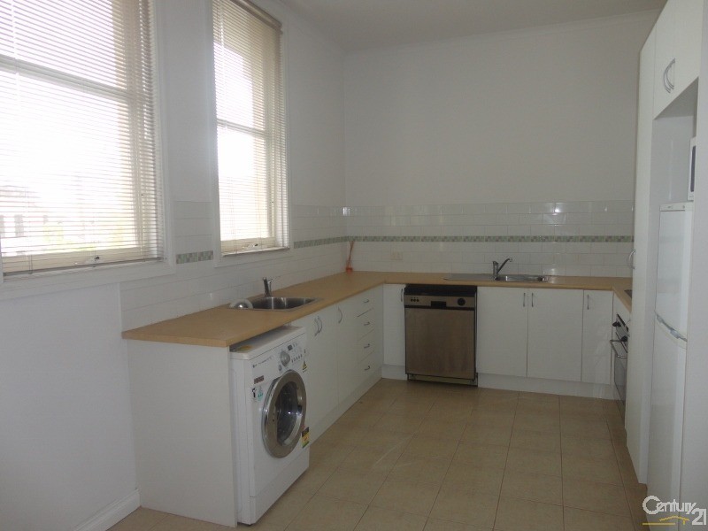 8/6 Willgilson Court, Oakleigh VIC 3166