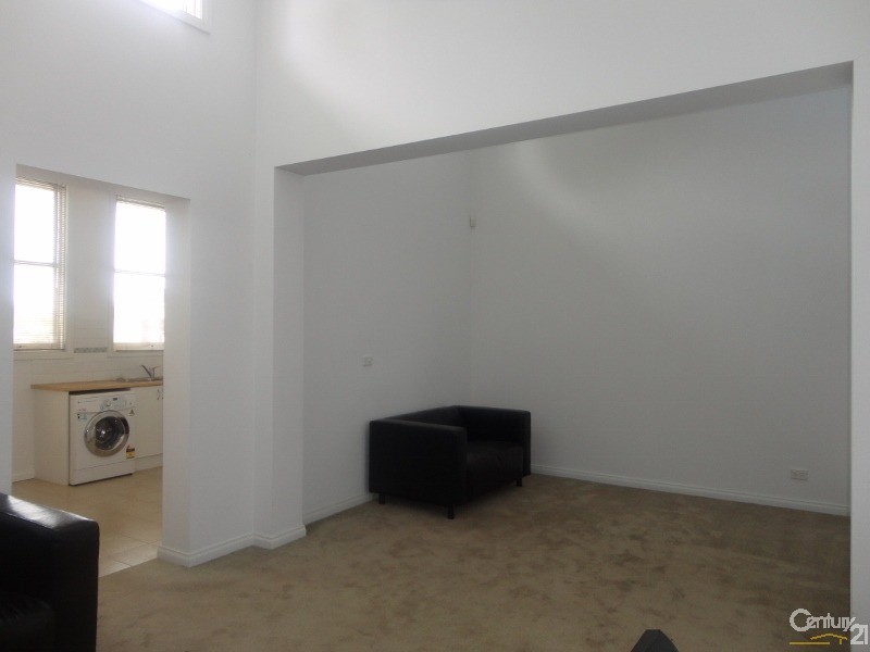 8/6 Willgilson Court, Oakleigh VIC 3166