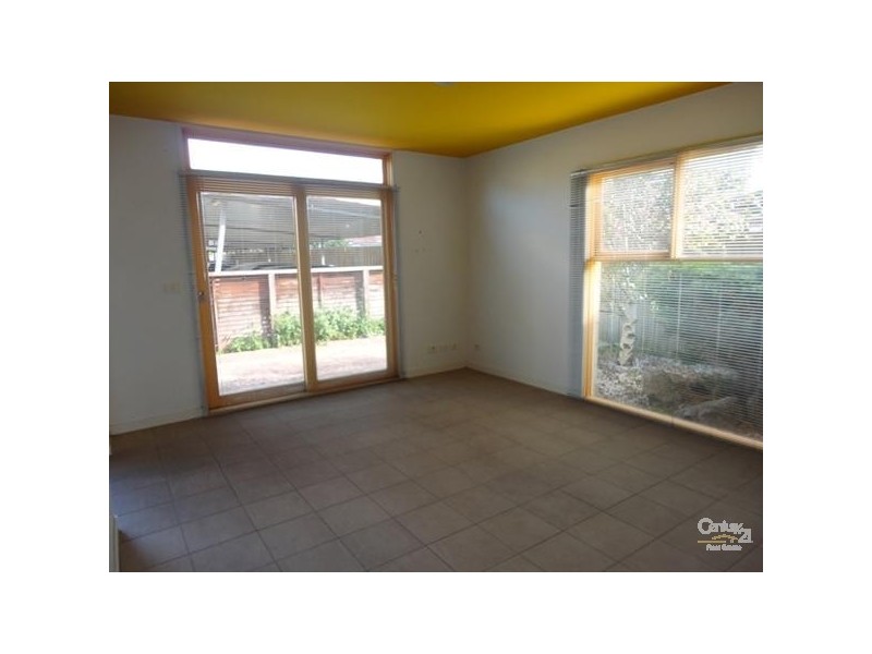 8/27-29 Clayton Road, Oakleigh East VIC 3166