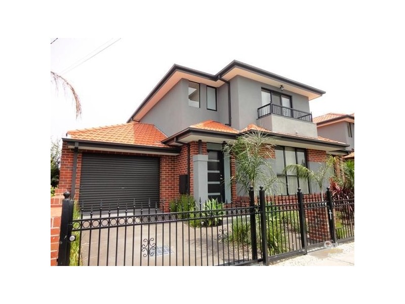 2A Maltarra Street, Clayton VIC 3168