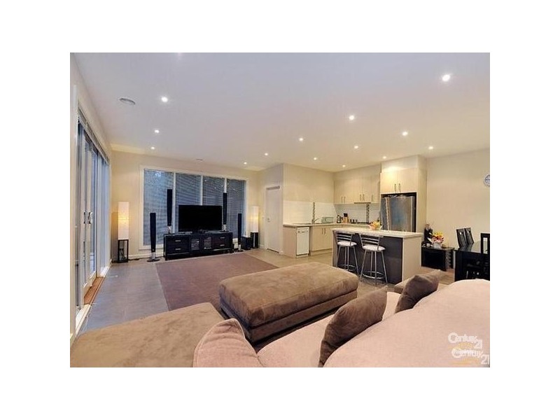 2/84 View Street, Clayton VIC 3168