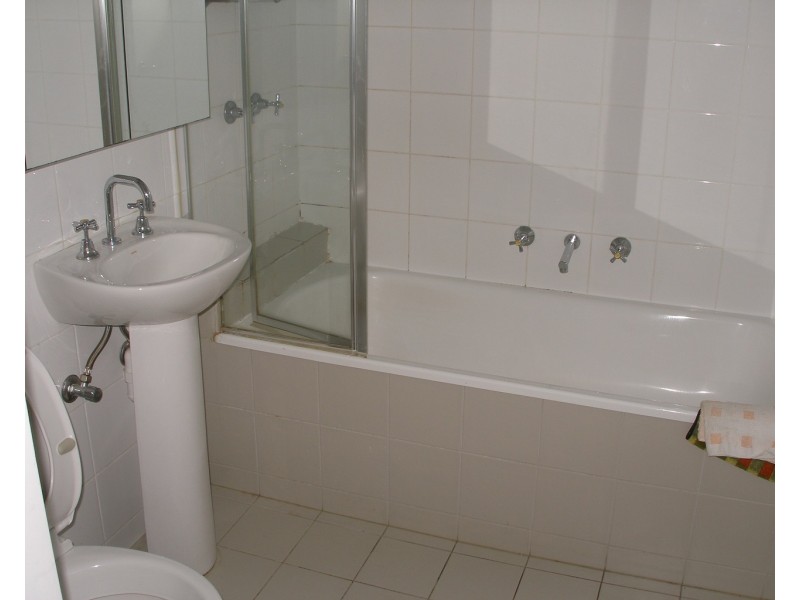 36/1 Greenfield Drive, Clayton VIC 3168