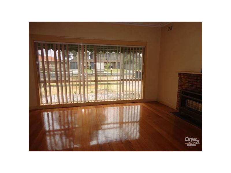 4 Tennyson Avenue, Clayton South VIC 3169