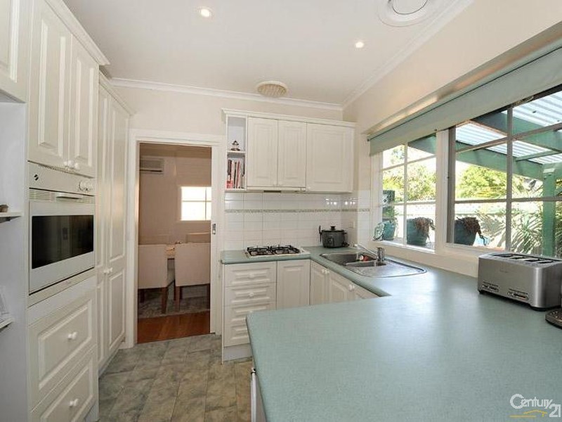 58 Sevenoaks Road, Burwood East VIC 3151