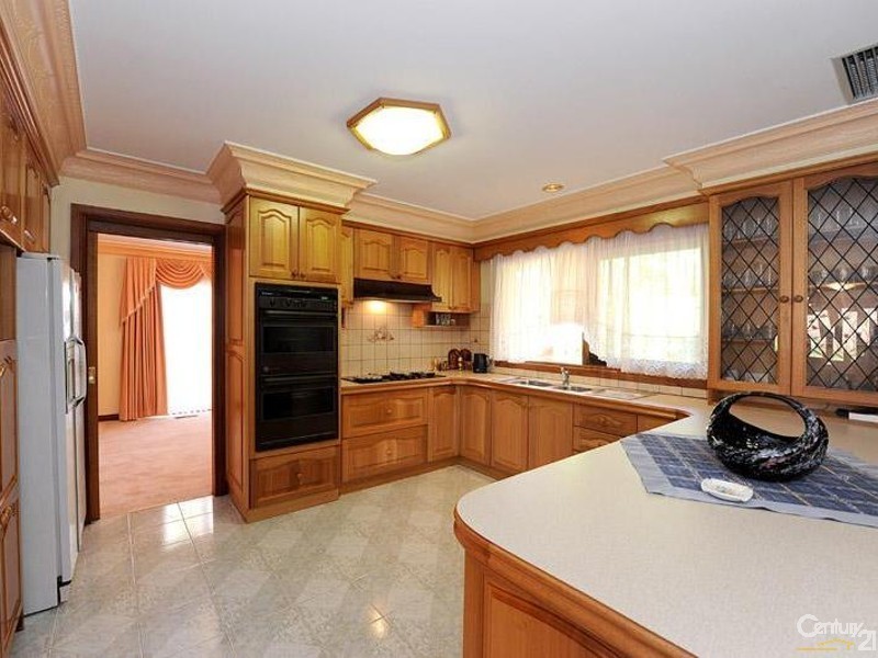 24 Andleigh Drive, Mulgrave VIC 3170
