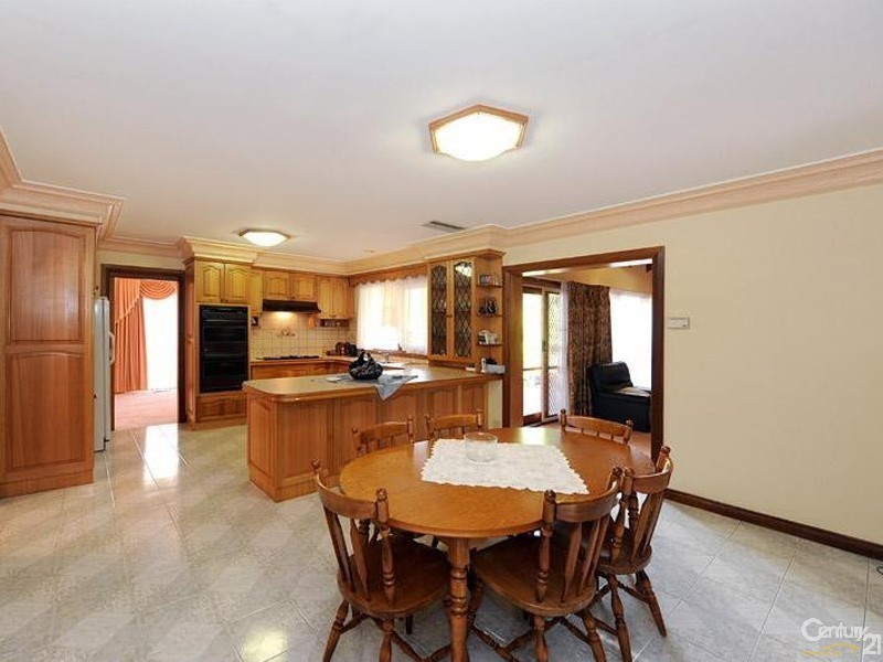24 Andleigh Drive, Mulgrave VIC 3170
