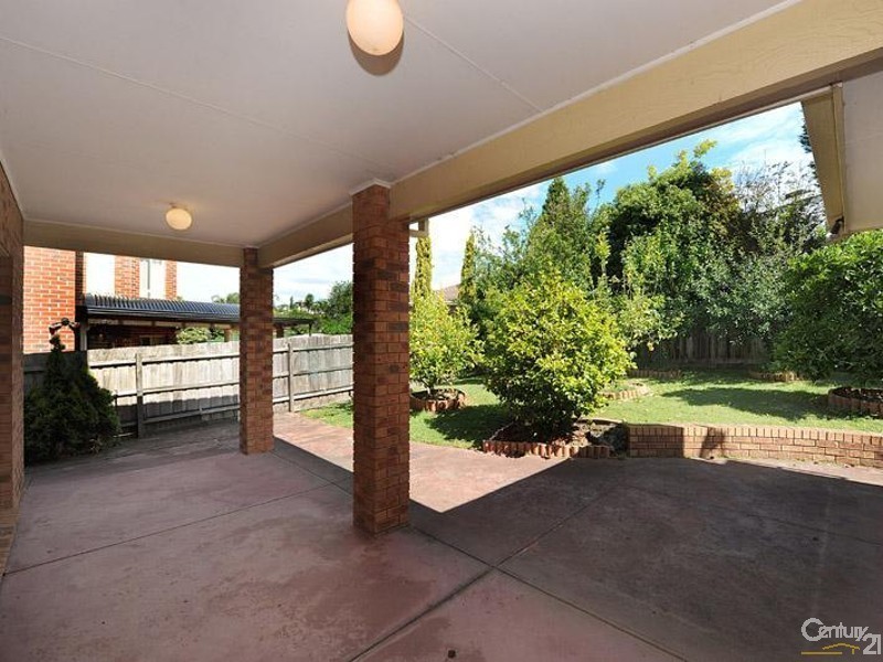 24 Andleigh Drive, Mulgrave VIC 3170