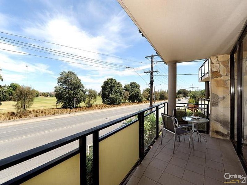 13/129-133 Ormond Esplanade, Elwood VIC 3184