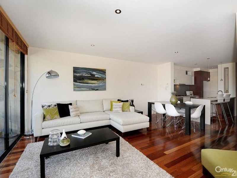 13/129-133 Ormond Esplanade, Elwood VIC 3184