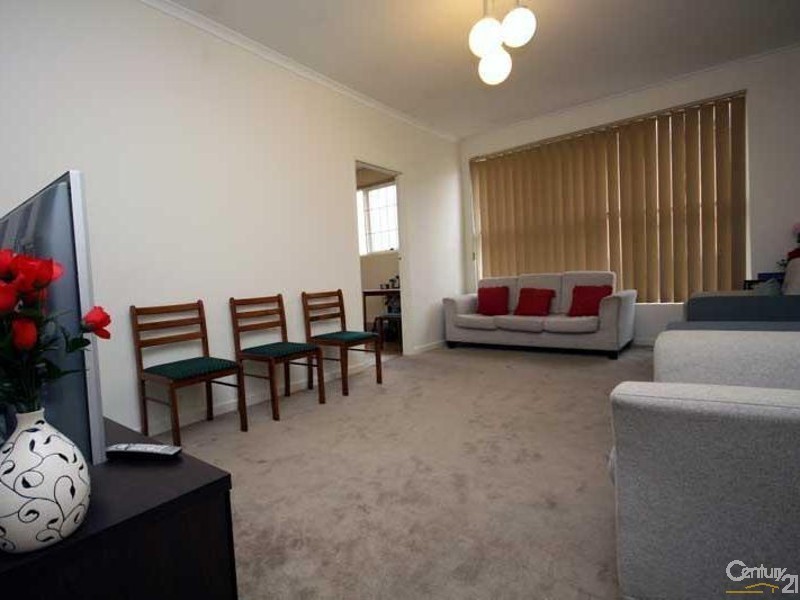 1/8 Browning Avenue, Clayton South VIC 3169