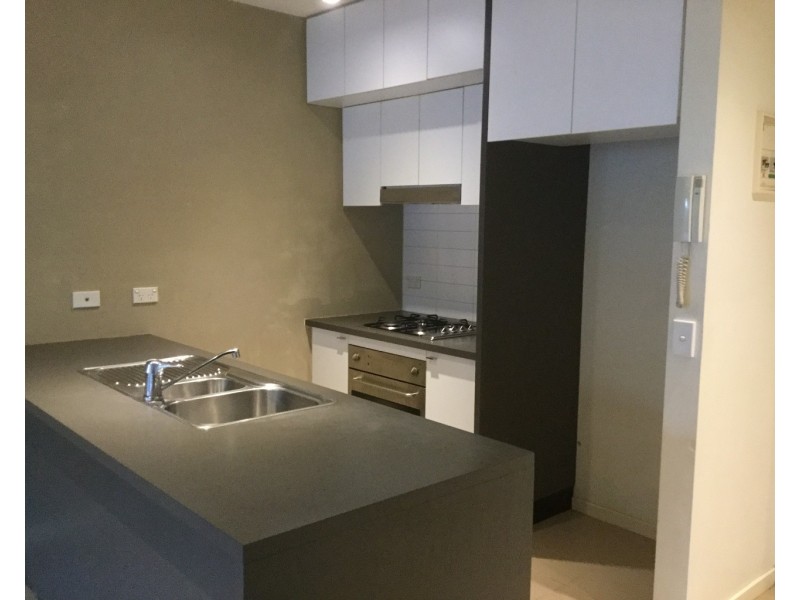 4/2 Greenfield Drive, Clayton VIC 3168