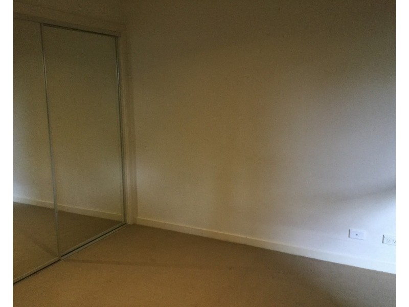 4/2 Greenfield Drive, Clayton VIC 3168
