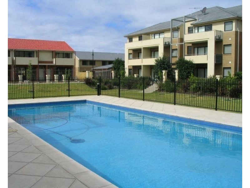 4/2 Greenfield Drive, Clayton VIC 3168