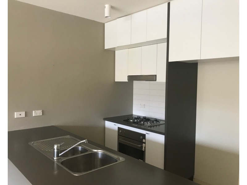 28/2 Monash Green Drive, Clayton VIC 3168