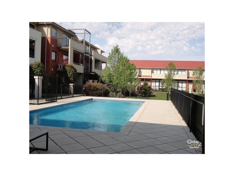 28/2 Monash Green Drive, Clayton VIC 3168