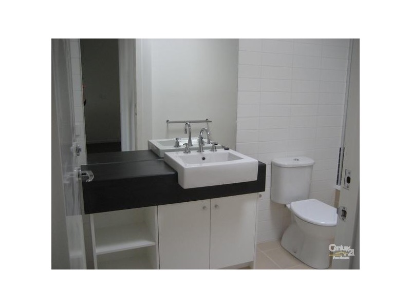 22 Evergreen Boulevard, Clayton South VIC 3169