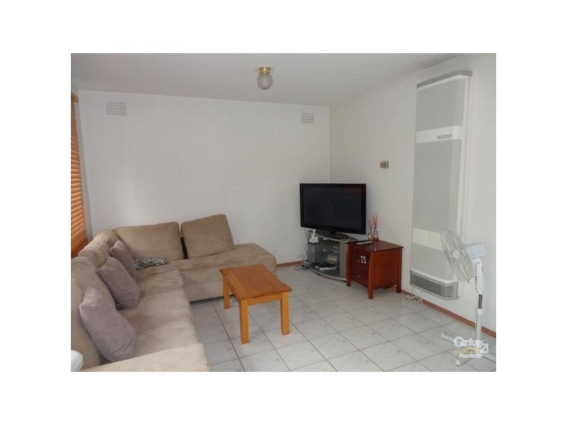 8 Tina Court, Clarinda VIC 3169