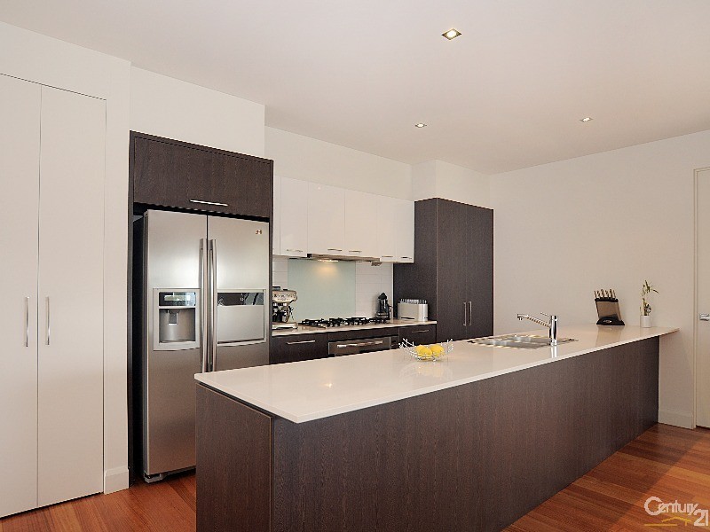 24 Silverbanks Grove, Mentone VIC 3194