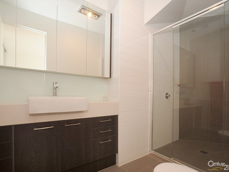 24 Silverbanks Grove, Mentone VIC 3194