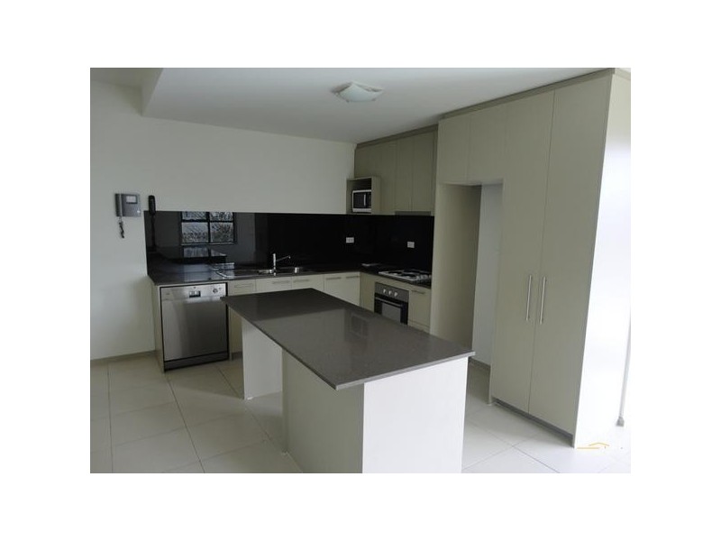 1/76 East Boundary Road, Bentleigh East VIC 3165
