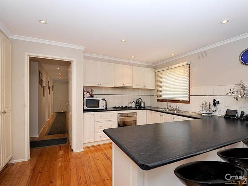 4 Shannon Court, Clarinda VIC 3169