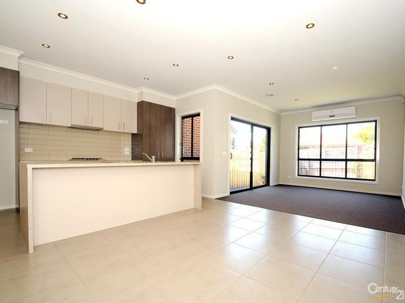 1/4 Rowson Grove, Clarinda VIC 3169