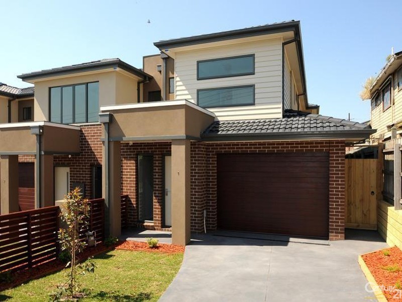 1/4 Rowson Grove, Clarinda VIC 3169