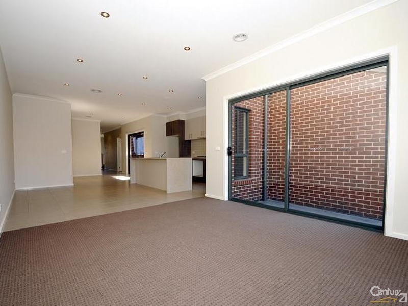 1/4 Rowson Grove, Clarinda VIC 3169