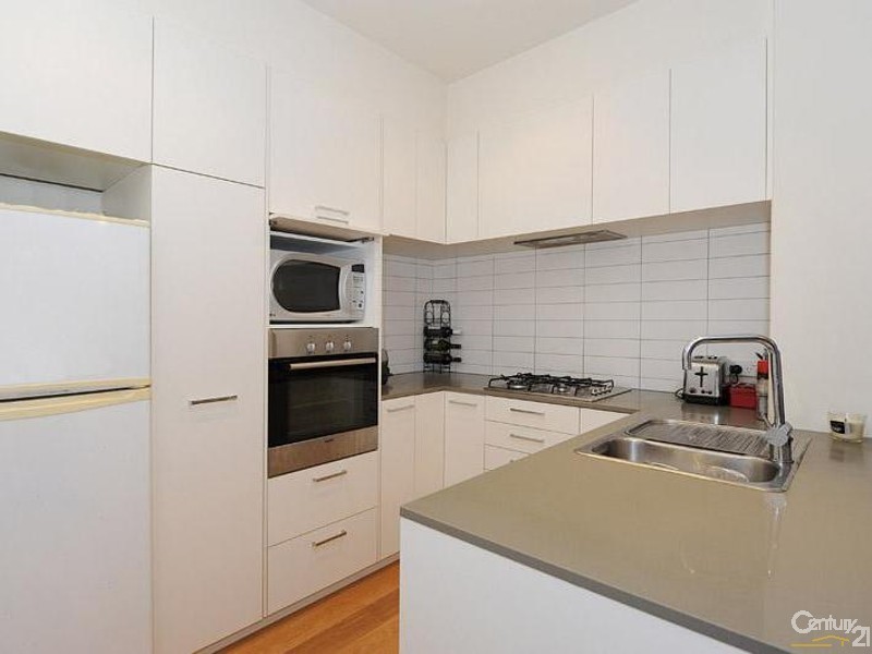 3/85 Pickles Street, Port Melbourne VIC 3207