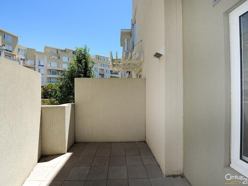 3/85 Pickles Street, Port Melbourne VIC 3207