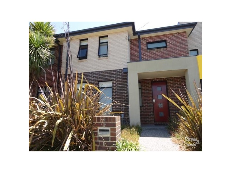 71 Rosebank Avenue, Clayton South VIC 3169
