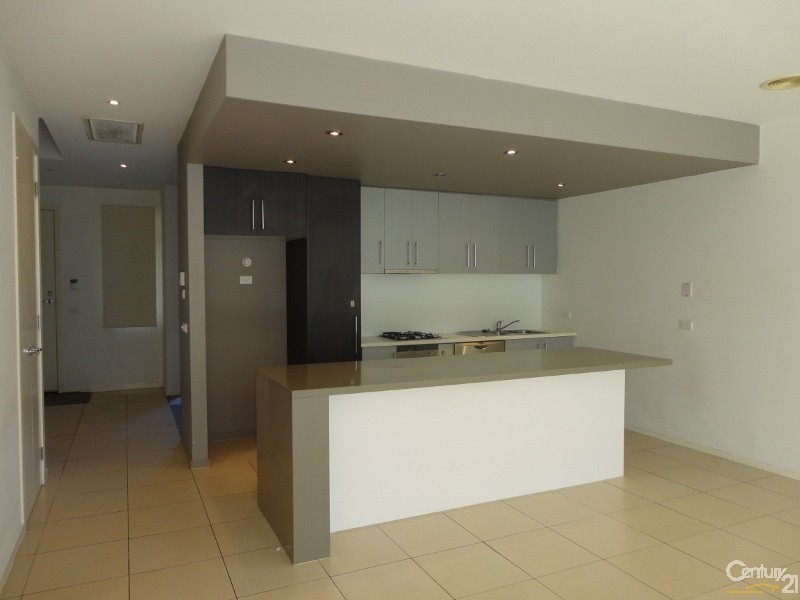 71 Rosebank Avenue, Clayton South VIC 3169